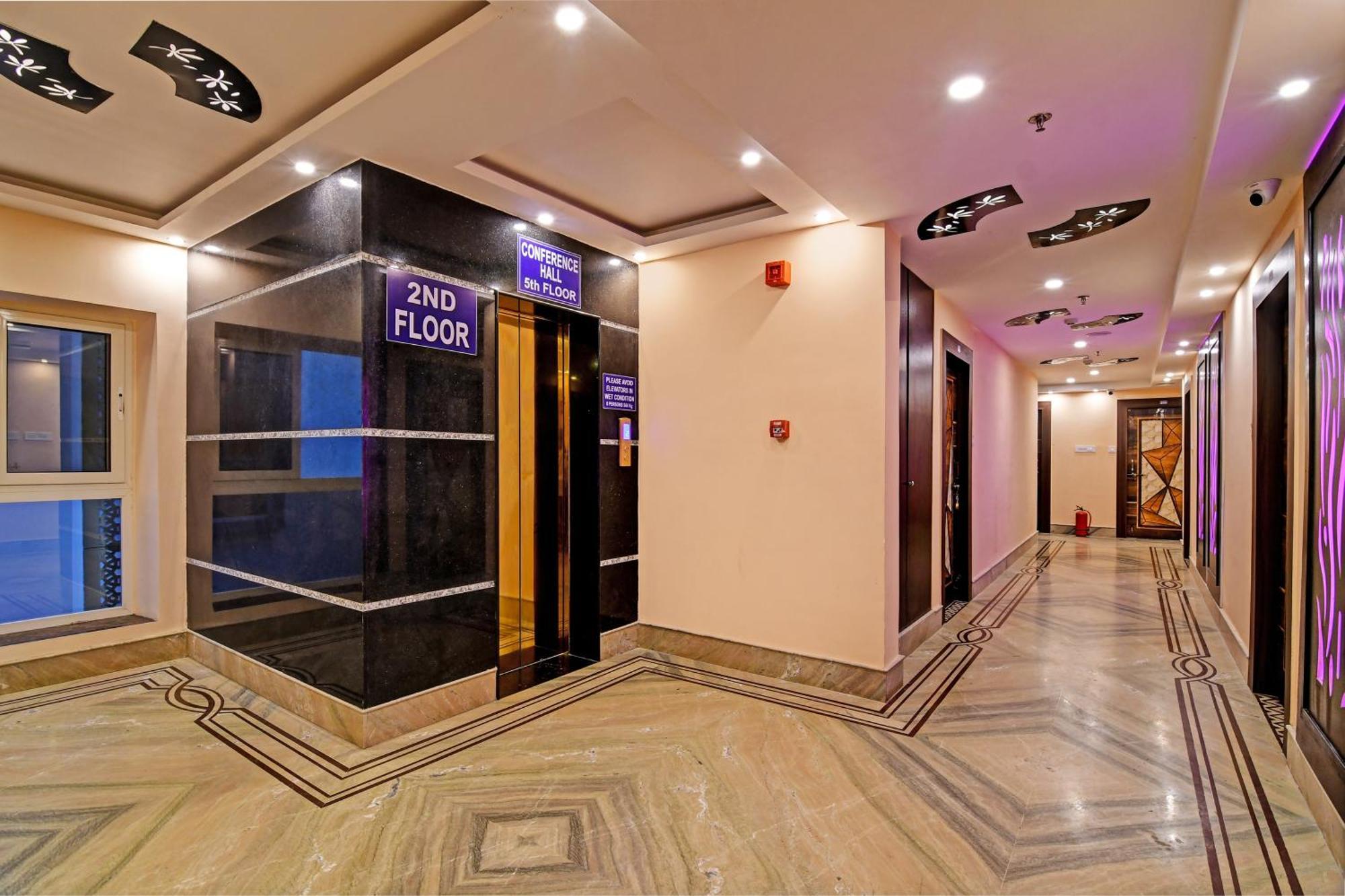 Hotel Townhouse The Grand Touch & The Royal Touch Digha  Exteriér fotografie