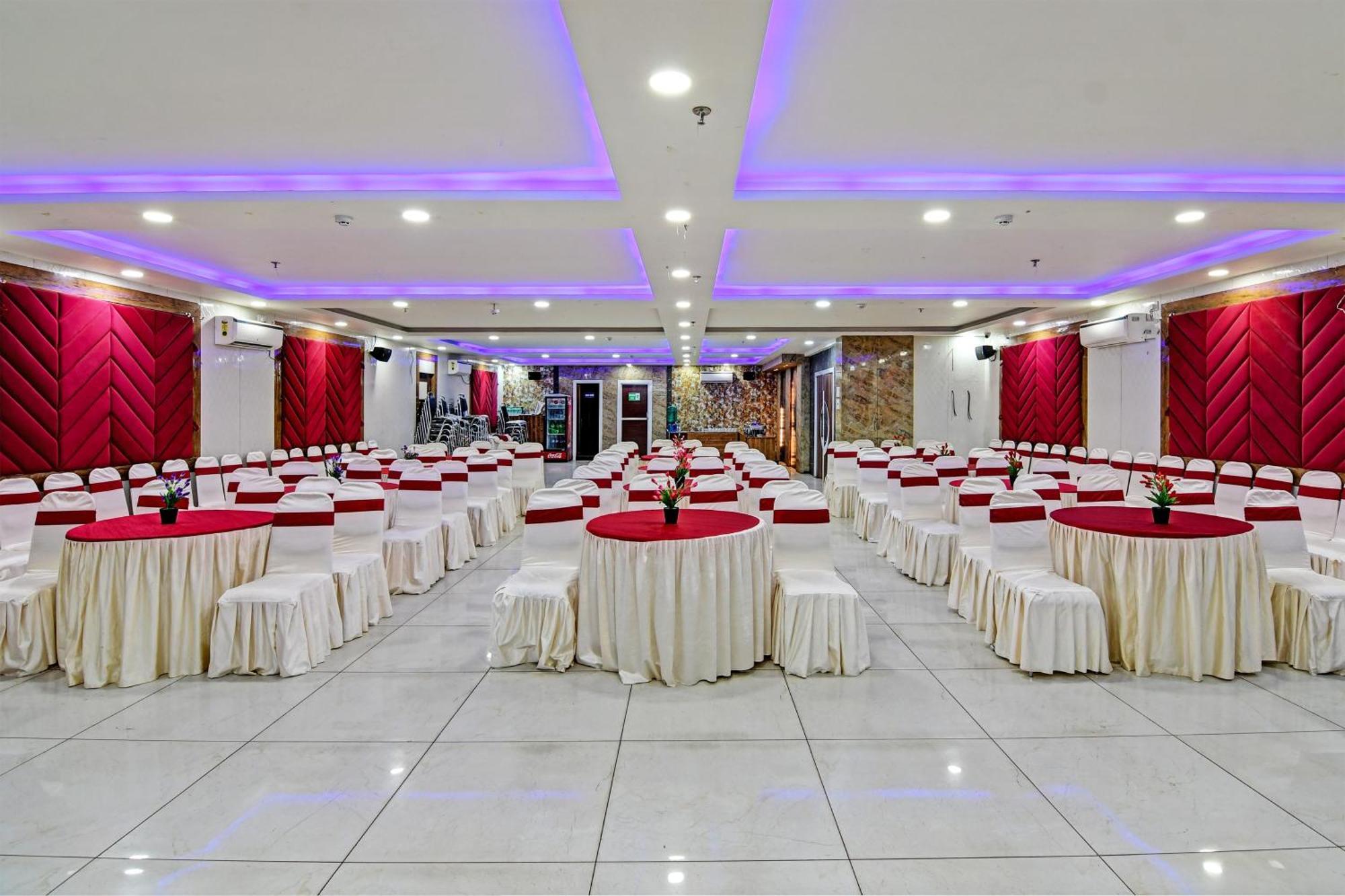 Hotel Townhouse The Grand Touch & The Royal Touch Digha  Exteriér fotografie