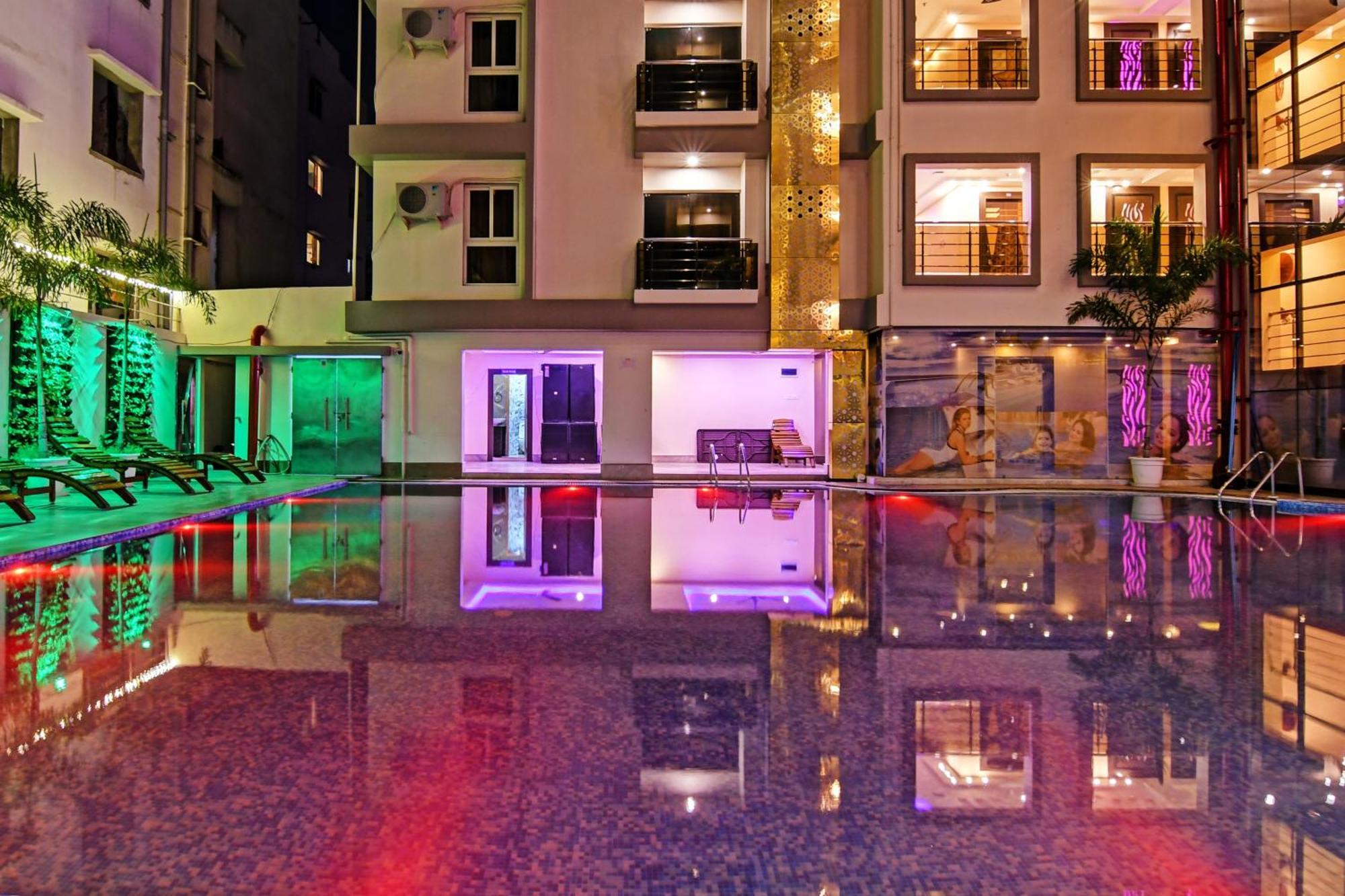 Hotel Townhouse The Grand Touch & The Royal Touch Digha  Exteriér fotografie