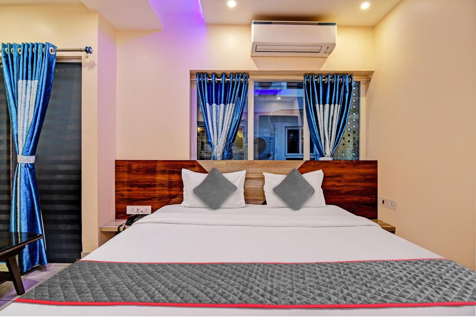 Hotel Townhouse The Grand Touch & The Royal Touch Digha  Exteriér fotografie