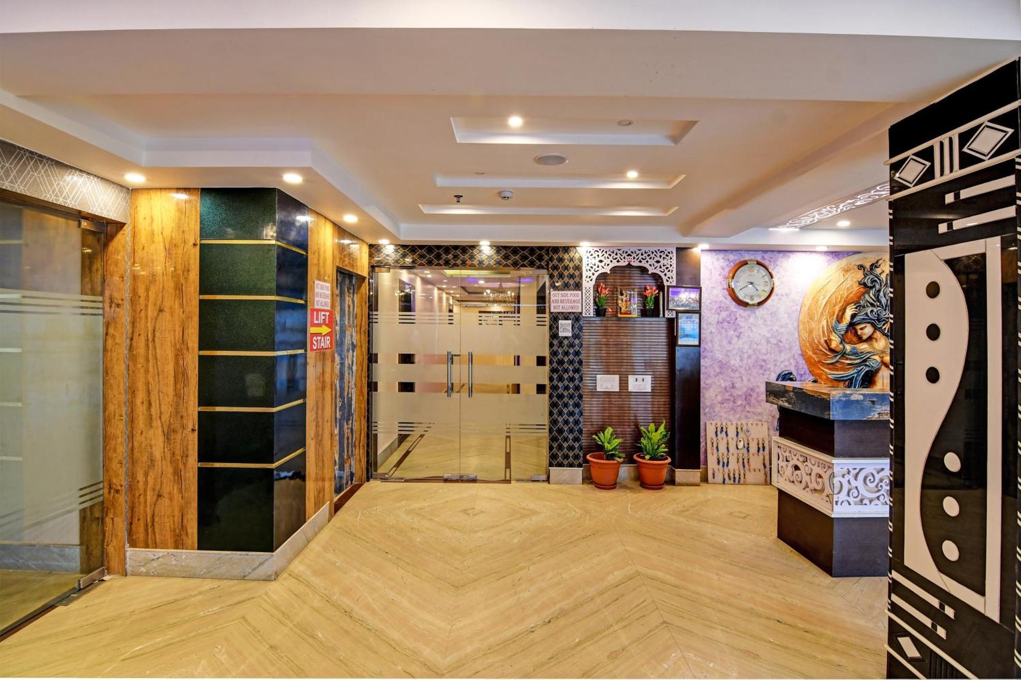Hotel Townhouse The Grand Touch & The Royal Touch Digha  Exteriér fotografie